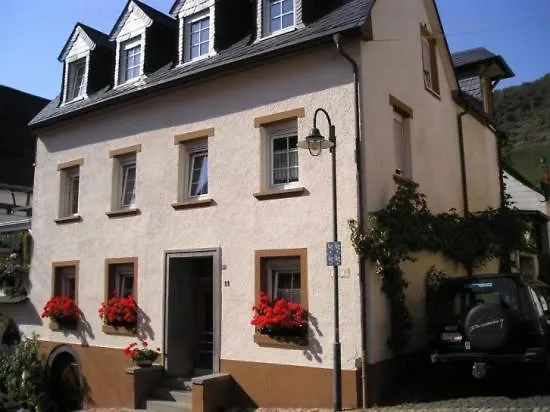 Gaestehaus Sehl 公寓